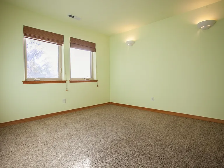 2160 Salmon Ln — Photo 15