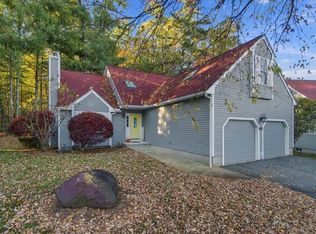 3 Ivy Ln, Nashua, NH 03063