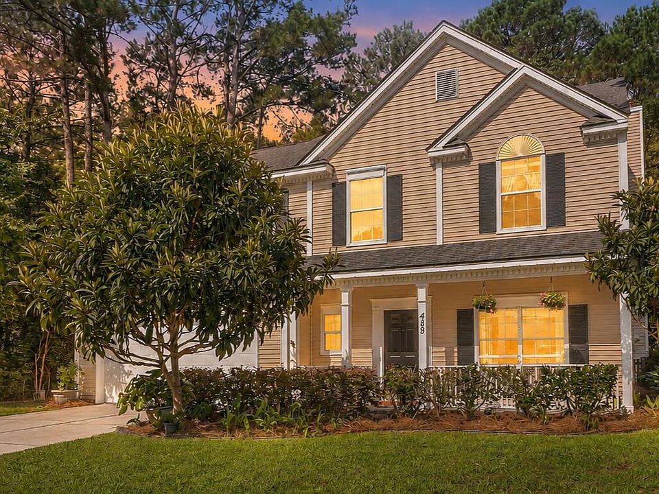 1st image of 489 Antebellum Ln