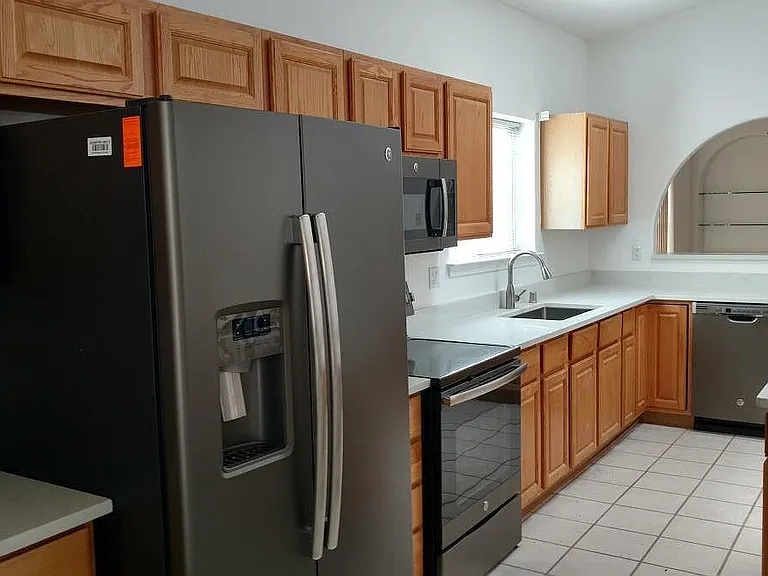 8415 Calle Soquelle NE — Photo 2