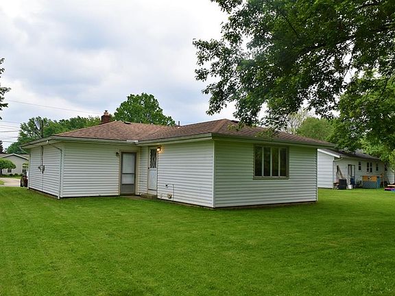 4th image of 1674 Laurie Dr