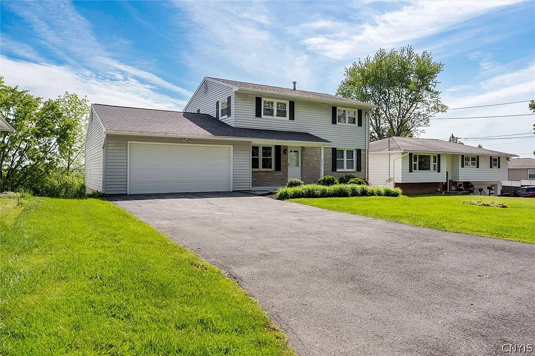 4 bed, 1.5 bath, 1968 sqft, $3,050 — Photo 3