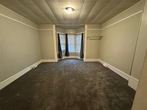 5th image of 914 8th Ave S #11471441