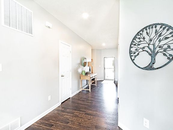 2nd image of 5631 Stone Grove Ct