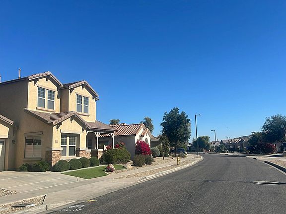 5th image of 16429 W Yucatan Dr