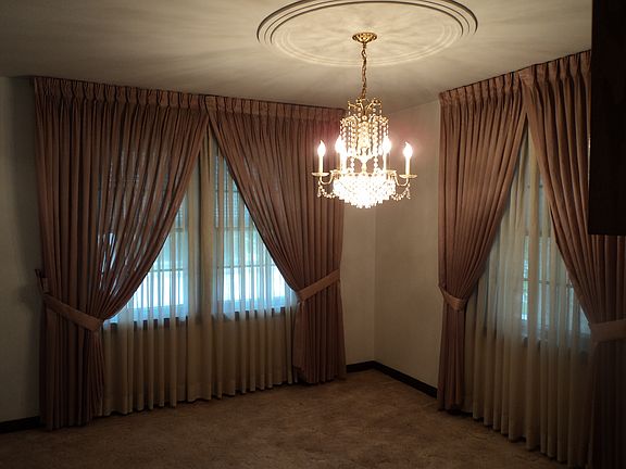 3rd image of 5624 S Nordica Ave
