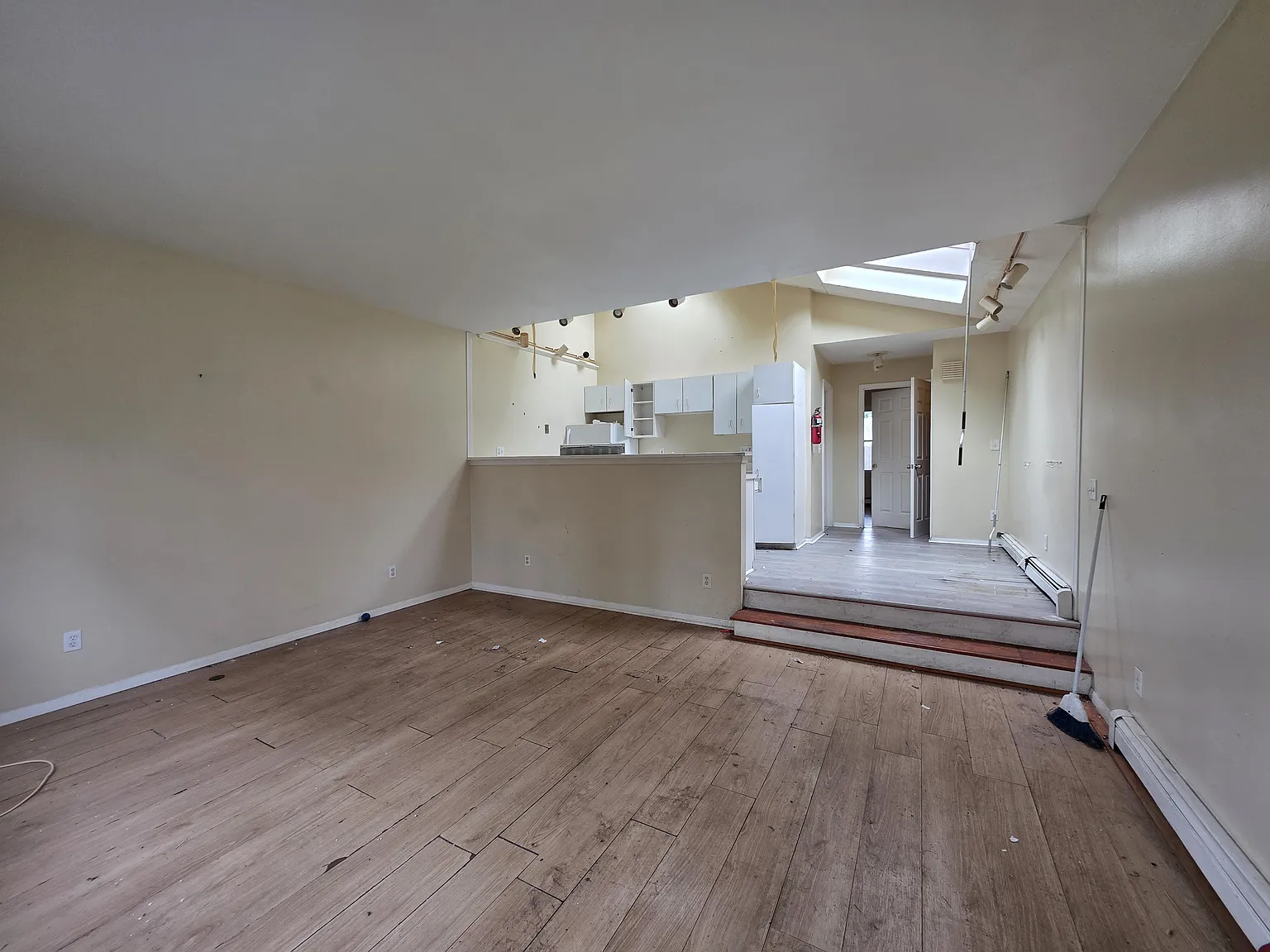 1 bed, $1,575 — Photo 2