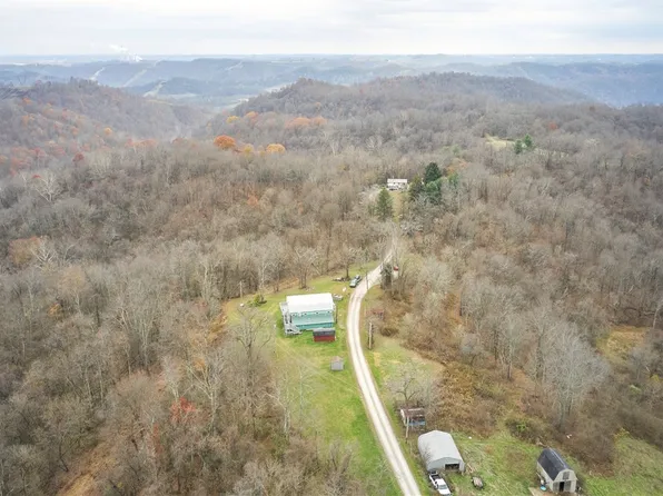 56835 Stephens Rd, Jacobsburg, OH 43933