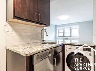 447 W Barry Ave #5, Chicago, IL 60657