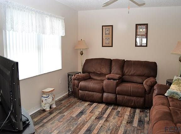 5th image of 21 Fairchild Ln