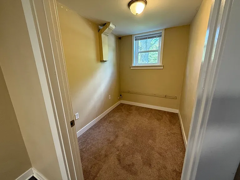 213 S Poplar Dr — Photo 24