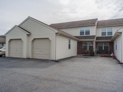 354 Deerfield Dr, Mount Joy, PA, 17552