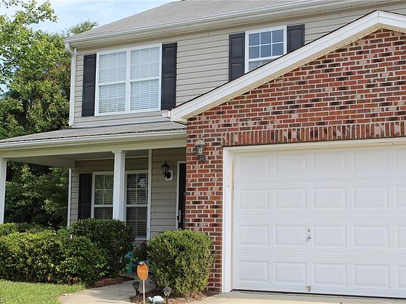 2nd image of 203 Julian Pond Ln