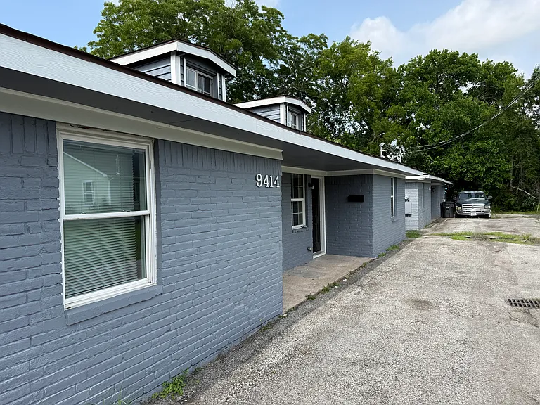 9414 Coffee St #2 — Photo 8