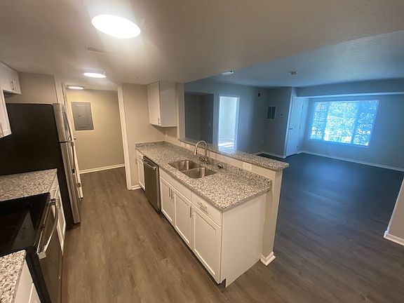 4th image of 3740 Lifestyle Blvd