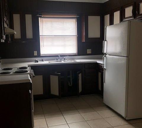 3rd image of 203 Dauphine Dr
