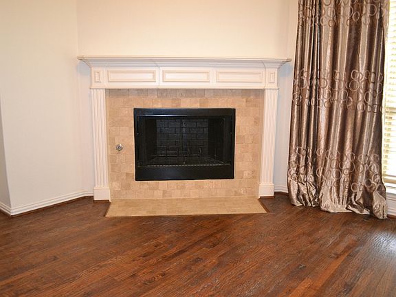 4th image of 11247 Apple Valley Dr
