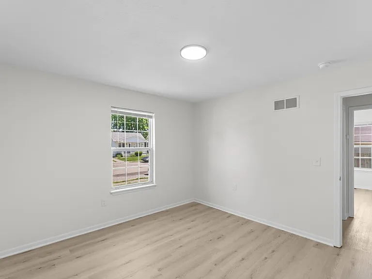 184 S Franklin St #A — Photo 25