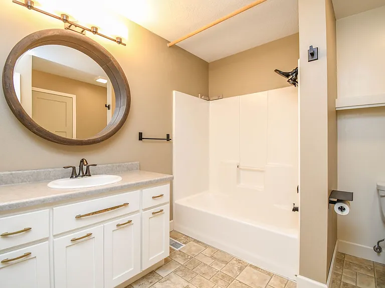 3436 W 84th Pl — Photo 25