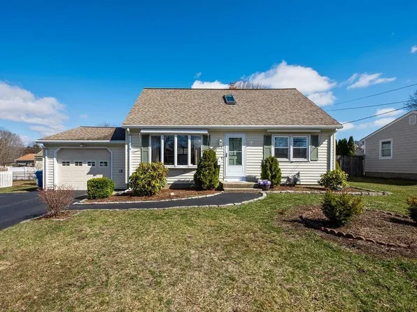 173 Weeden Dr, Warwick, RI 02818