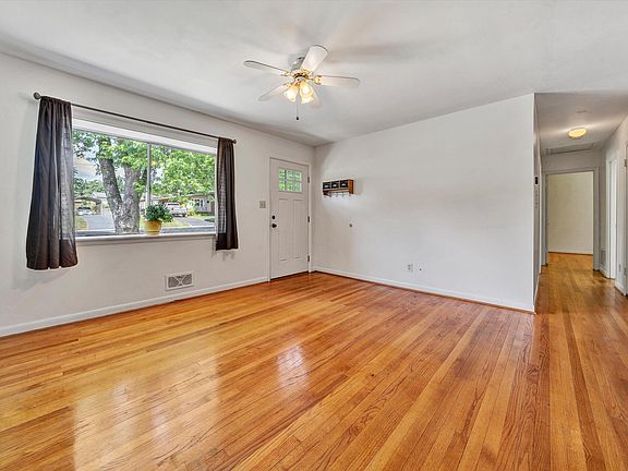 4th image of 303 Koogler Dr NW