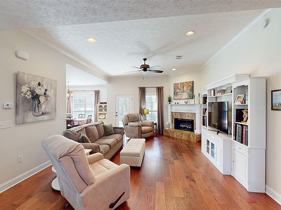 4th image of 3315 Little Rd