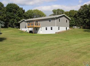 5401 N Castle Dr, Sioux Falls, SD 57107