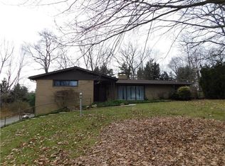 470 Cherokee Dr, Butler, PA 16001