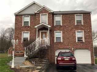 803 Hawk Valley Dr, Leechburg, PA 15656