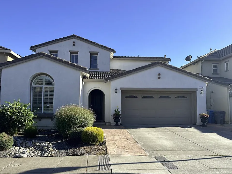 123 Hearthstone Dr