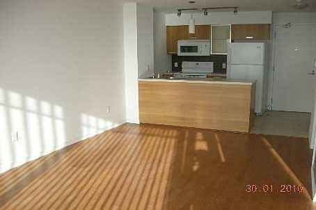 2nd image of 38 Grenville St #4105