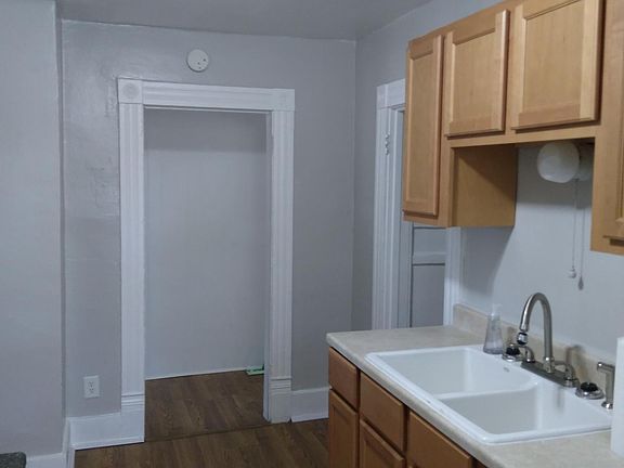 2nd image of 312 Randall St APT 3