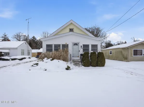 914 Sawyer Rd, Toledo, OH 43615