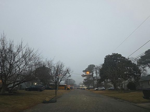 4th image of 705 Jericho Rd