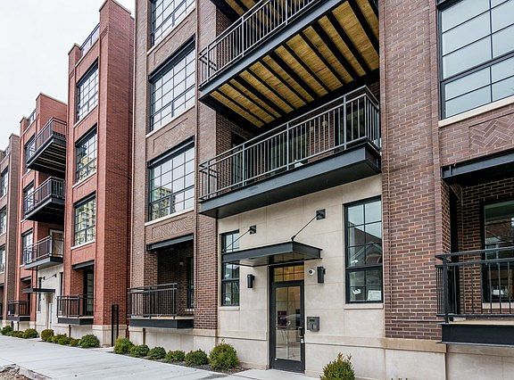 2nd image of 1228 N Bosworth Ave #402