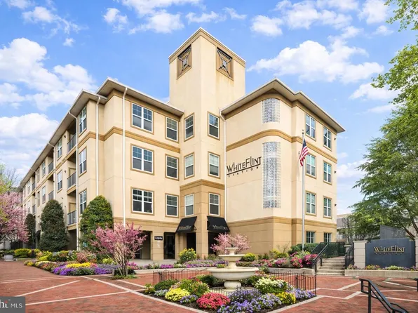 11800 Old Georgetown Rd APT 1207, North Bethesda, MD 20852