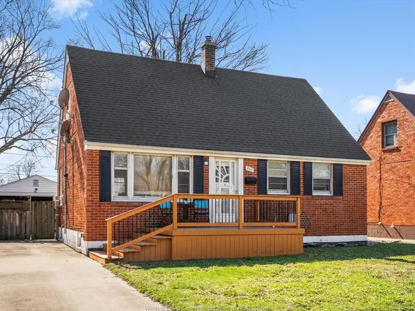 965 Parkview Ave, Windsor, ON N8S 2X5