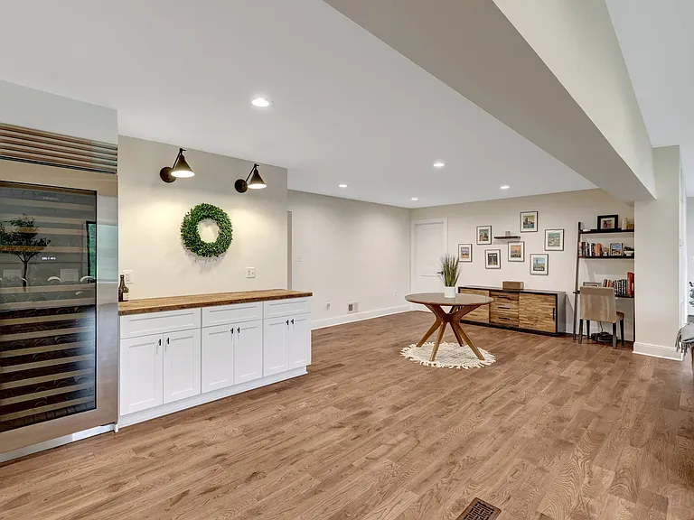 10904 Belgravia Ct — Photo 15