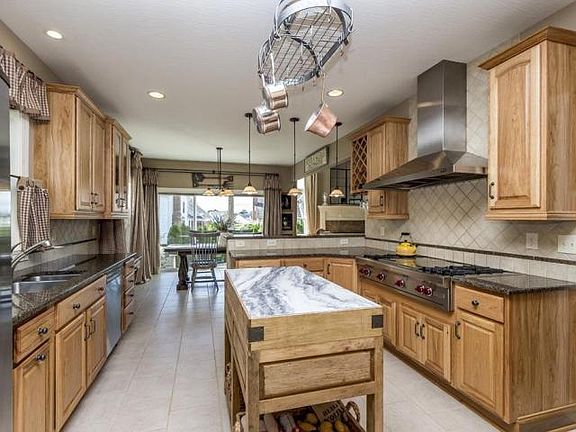 3rd image of 7201 Sumption Dr