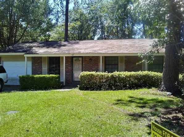 105 Whiteoak Cir, Dothan, AL 36301