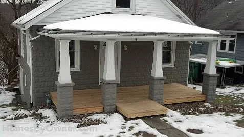 18 Cedar Ave photo 1
