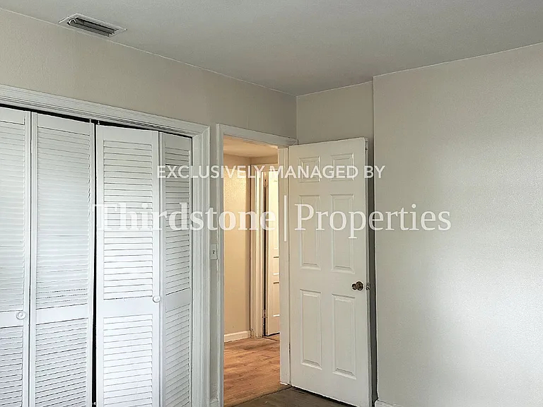 7959 Concord Blvd W — Photo 14