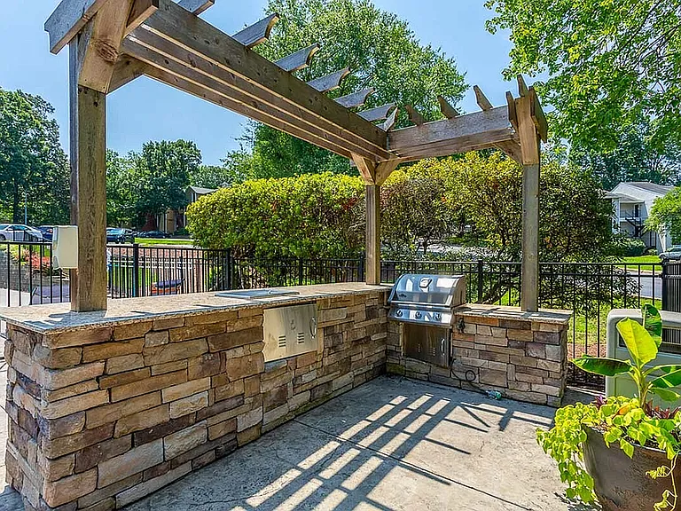 Outdoor Kitchen