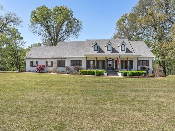155 Brier Hills Dr, Piperton, TN 38017