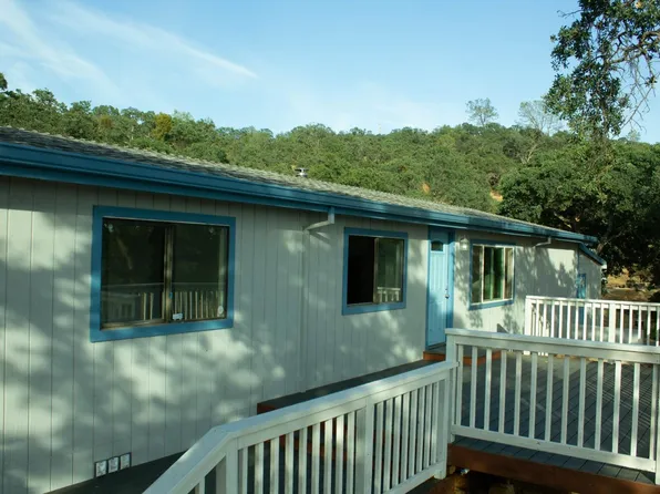 4110 Arbolada Dr, La Grange, CA 95329