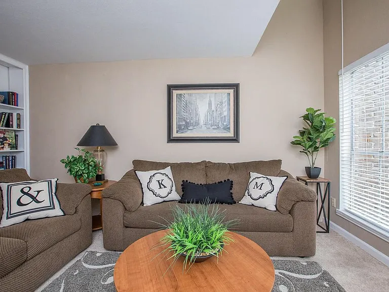 Lafayette Green Apartment Homes — Photo 30