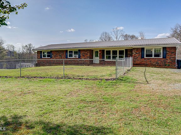 2nd image of 2686 Siam Rd