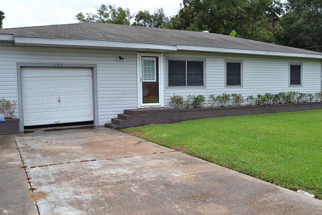 1st image of 125 Dorothy Dr