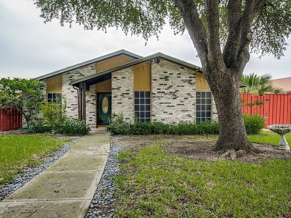 4614-sprucewood-ln-garland-tx-High-Res-1.jpg