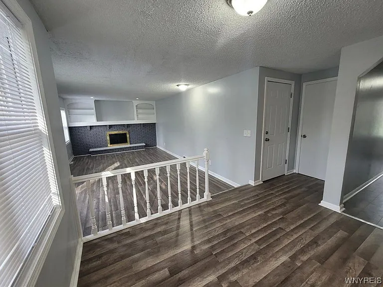 48 Taverly Dr — Photo 12
